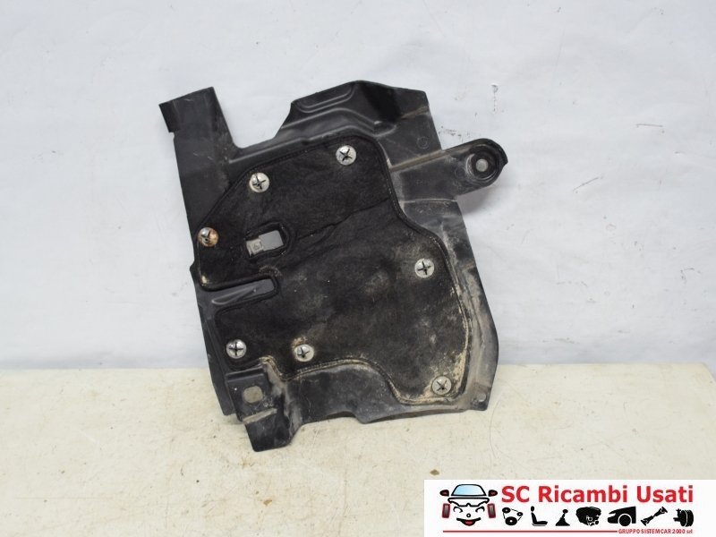Riparo Vano Motore Destro Alfa Romeo Giulietta 50518464 50562051 50513 Riparo Vano Motore Destro Alfa Romeo Giulietta 50518464 50562051 50513
