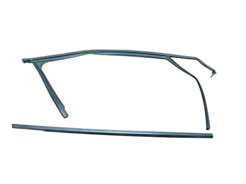 Guarnizione Guida Vetro Anteriore Dx Classe B W246  - 35109