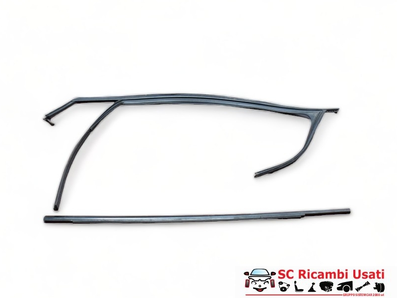 Guarnizione Anteriore Sinistra Mercedes Classe B - 35110 Guarnizione Anteriore Sinistra Mercedes Classe B - 35110