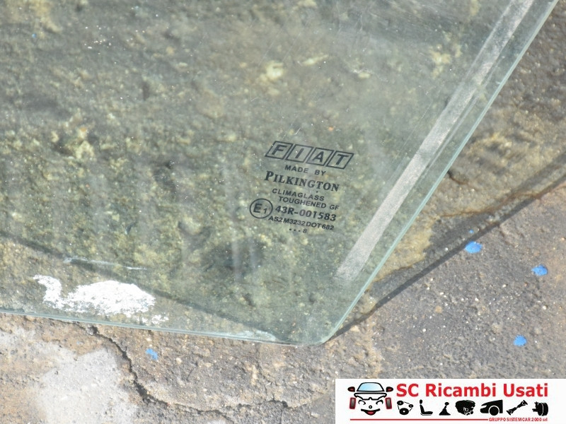 VETRO SCENDENTE ANTERIORE SINISTRO FIAT Grande Punto 1° Serie (05>08)