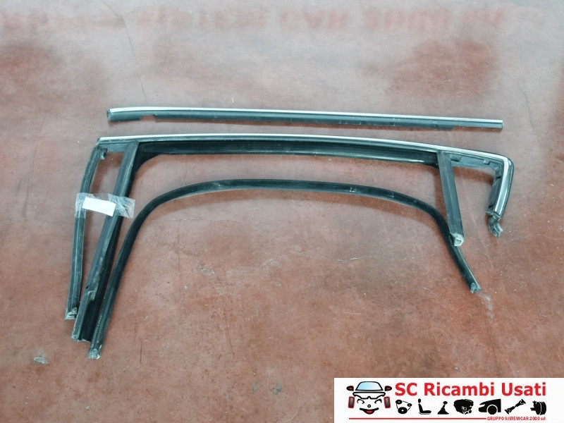GUARNIZIONE PORTIERA POSTERIORE SINISTRA ALFA ROMEO Giulietta Serie (940_) (13>)
