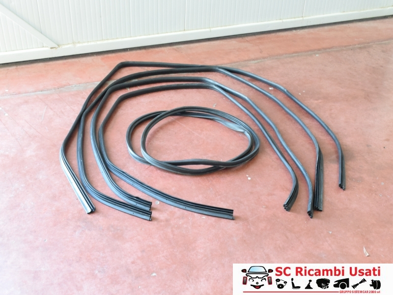 Guarnizioni Porte Nissan Qashqai J10  - 24814