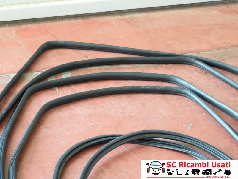 Guarnizioni Porte Nissan Qashqai J10  - 24814