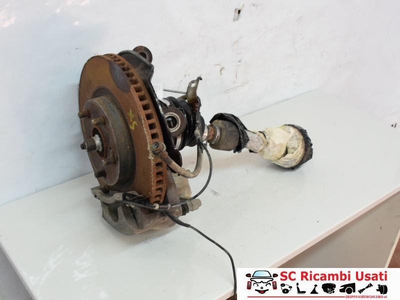 Mozzo Montante Anteriore Sinistro Toyota Rav 4 2.2 - 34707 Mozzo Montante Anteriore Sinistro Toyota Rav 4 2.2 - 34707