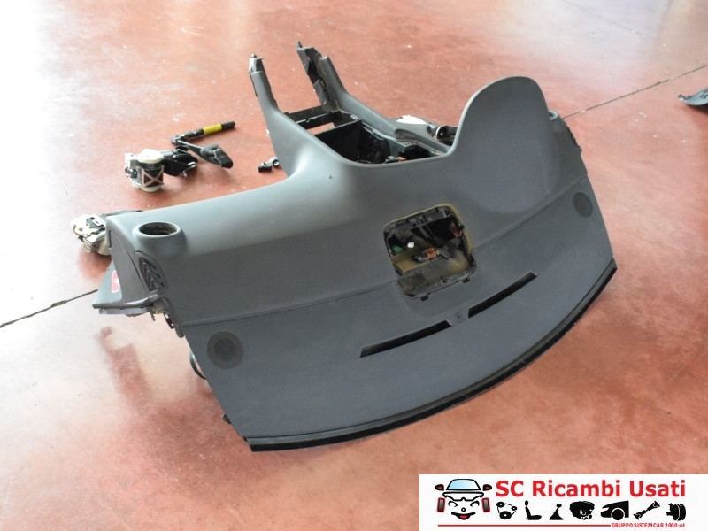 96845302ZE 96845302ZE KIT AIRBAG SEMICOMPLETO PEUGEOT 5008 1° Serie diesel
