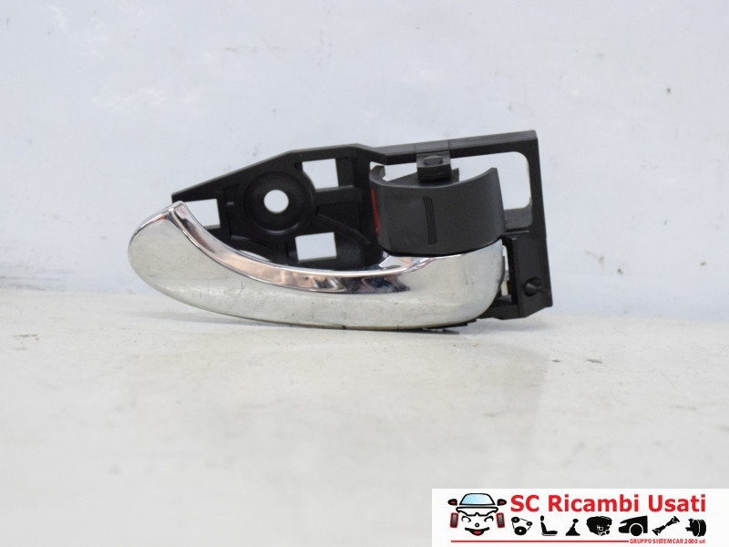 MANIGLIA INTERNA POSTERIORE DESTRA TOYOTA Rav4 5° Serie (09>12)
