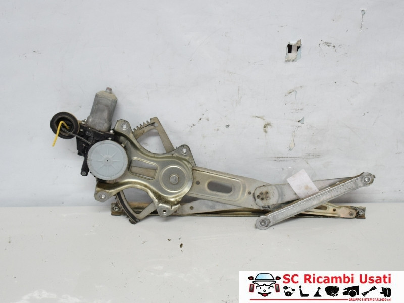 MOTORINO ALZAVETRO ANTERIORE DESTRA TOYOTA Rav4 4° Serie 8571035180 (05>09)