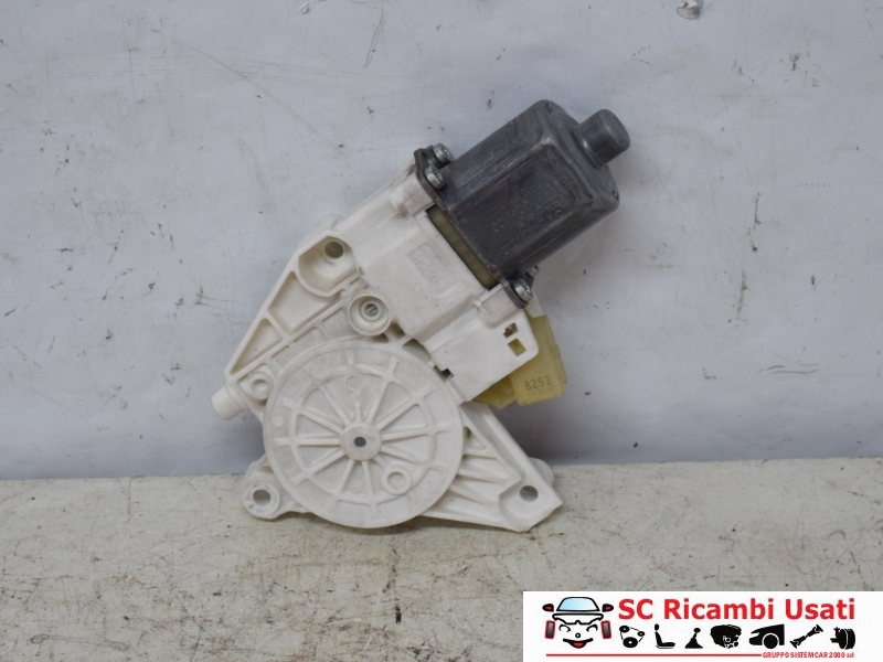 Alzavetro Anteriore Destro Mercedes Classe C W204 A2048200242 - 26453