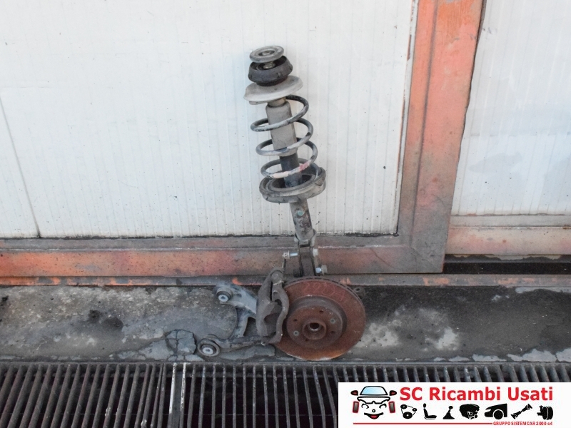 Mozzo Anteriore Sinistro Renault Kangoo 8200150222 - 28294 Mozzo Anteriore Sinistro Renault Kangoo 8200150222 - 28294