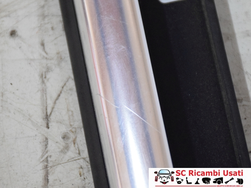 Raschiavetro Cromata Anteriore Sx Audi A4 B8 8K0853283H - 28428 Raschiavetro Cromata Anteriore Sx Audi A4 B8 8K0853283H - 28428
