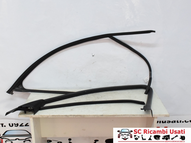 Guarnizione Guida Vetro Porta Ant Dx Audi A4 B8 8K0837440G