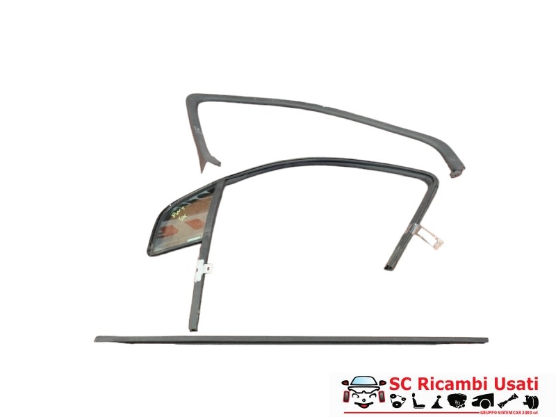 Guarnizione Porta Anteriore Sinistra Opel Mokka X  - 35481