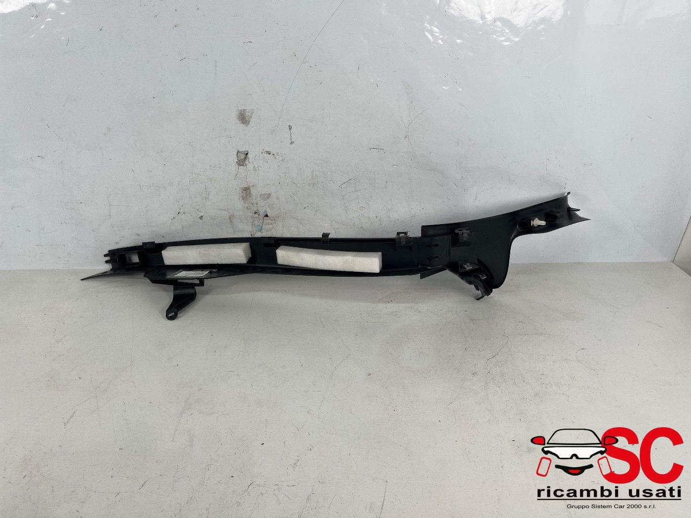 Rivestimento Post Dx Mercedes Classe C Sw W205 A2056906825 Rivestimento Post Dx Mercedes Classe C Sw W205 A2056906825