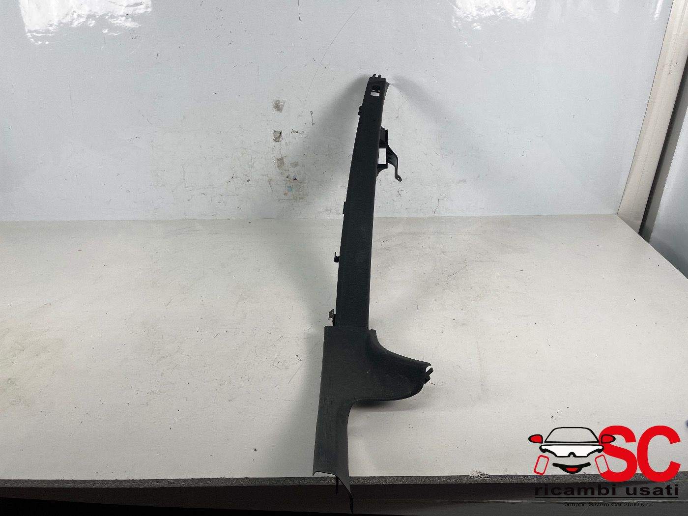 Rivestimento Post Dx Mercedes Classe C Sw W205 A2056906825 Rivestimento Post Dx Mercedes Classe C Sw W205 A2056906825