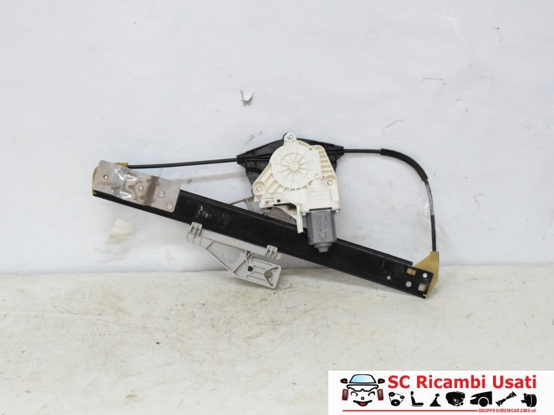 MOTORINO ALZAVETRO POSTERIORE DESTRA AUDI A4 Serie B8 (8K2) 8K0959812A (07>16)