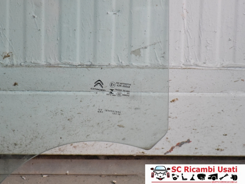 Vetro Scendente Posteriore Destro Citroen C3 Vetro Scendente Posteriore Destro Citroen C3