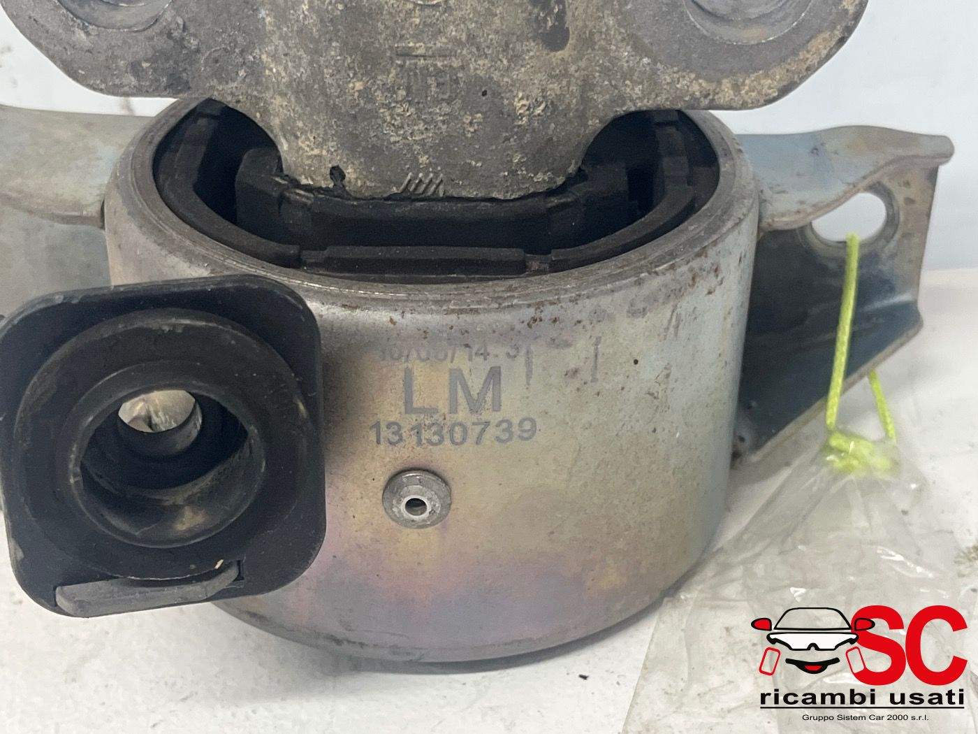 Staffa Supporto Motore Opel Adam 13130739 Staffa Supporto Motore Opel Adam 13130739