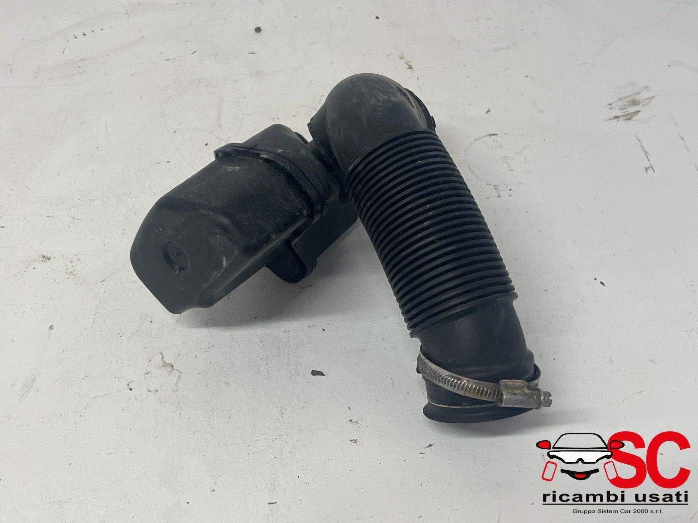 Tubo Aspirazione Filtro Aria Opel Adam 1.2 Benzina 13357502 Tubo Aspirazione Filtro Aria Opel Adam 1.2 Benzina 13357502