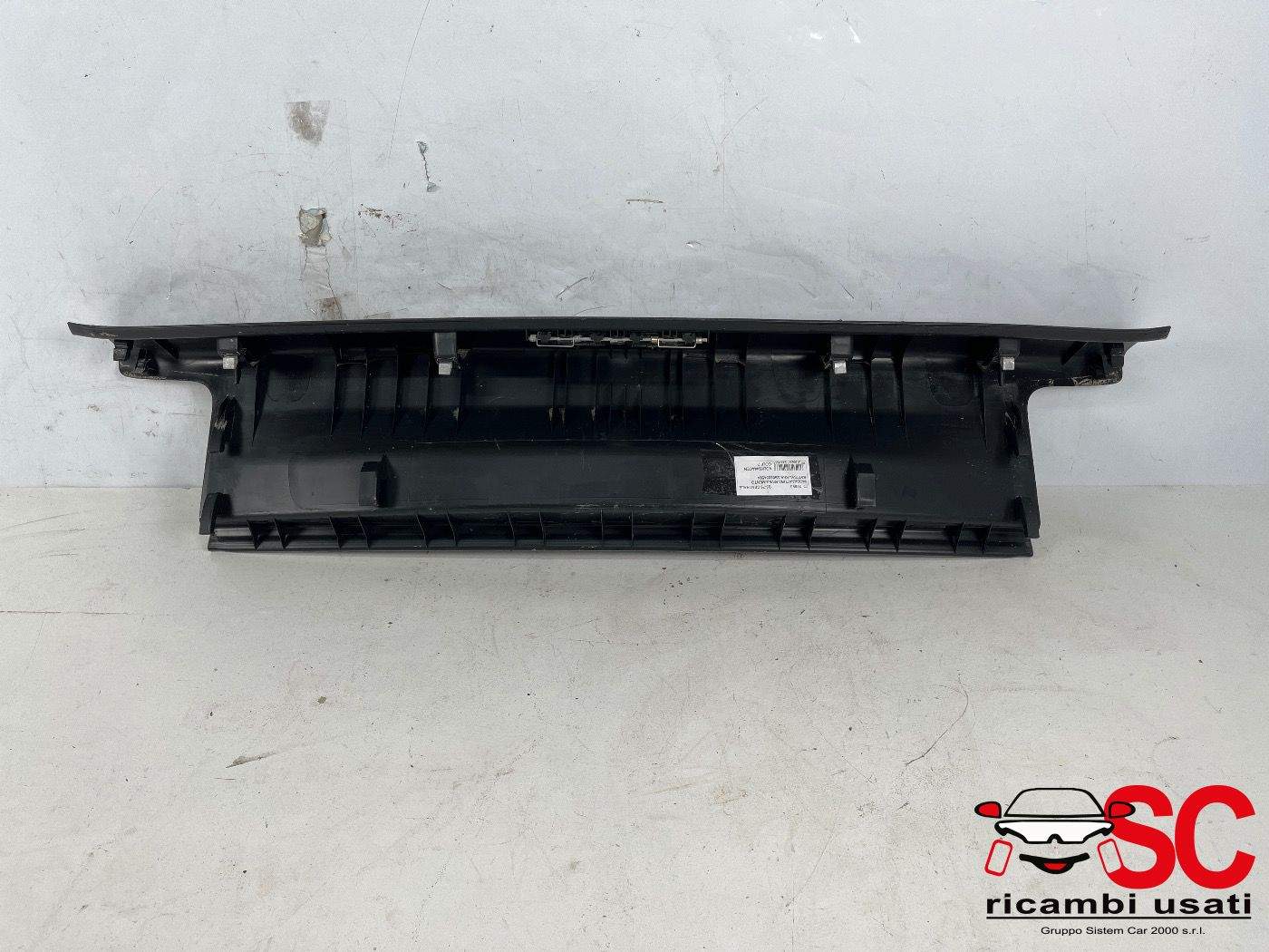 Rivestimento Battivaligia Volkswagen Golf 7 5G6863459K - 37993