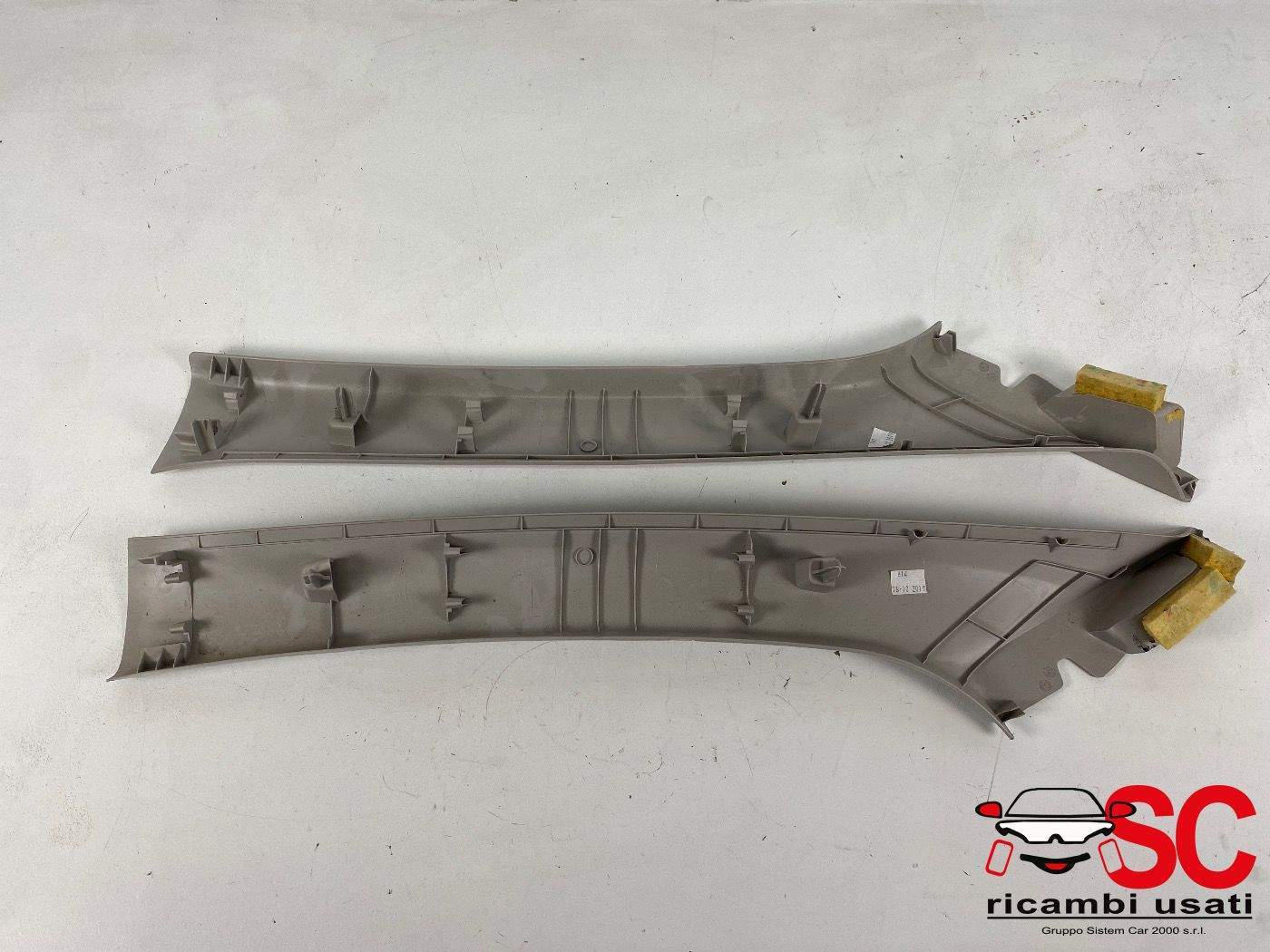 RIVESTIMENTO MONTANTE ANTERIORE SX E DX CITROEN C3 Serie (16>)