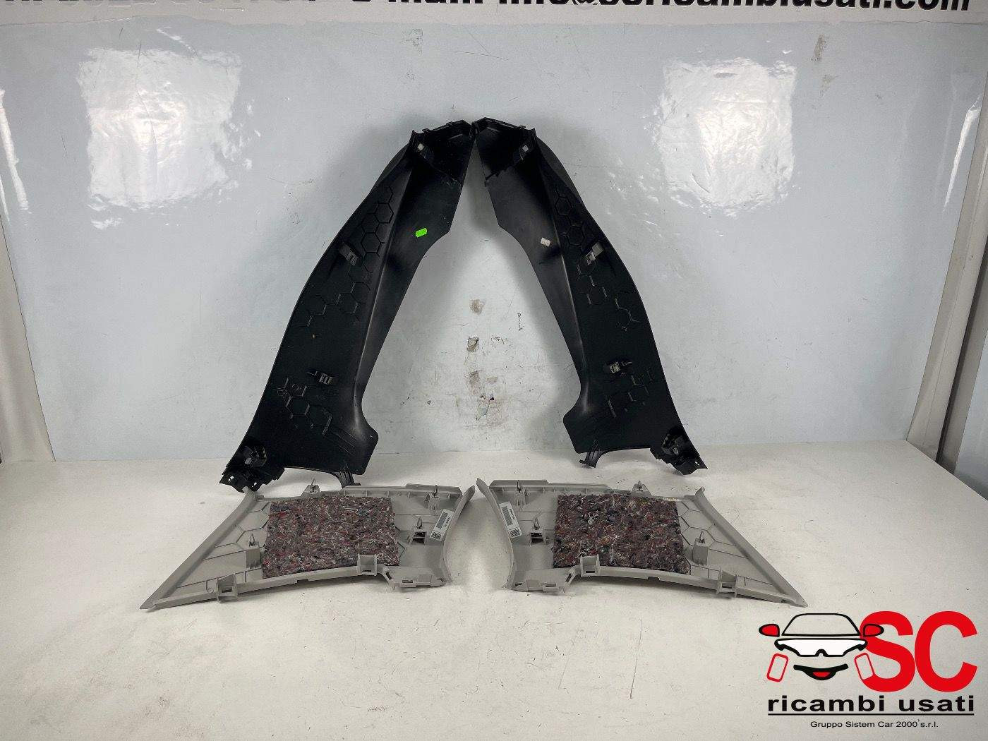 RIVESTIMENTO MONTANTE ANTERIORE SX E DX VOLKSWAGEN Golf 7 Berlina 5G4867287 (12>)
