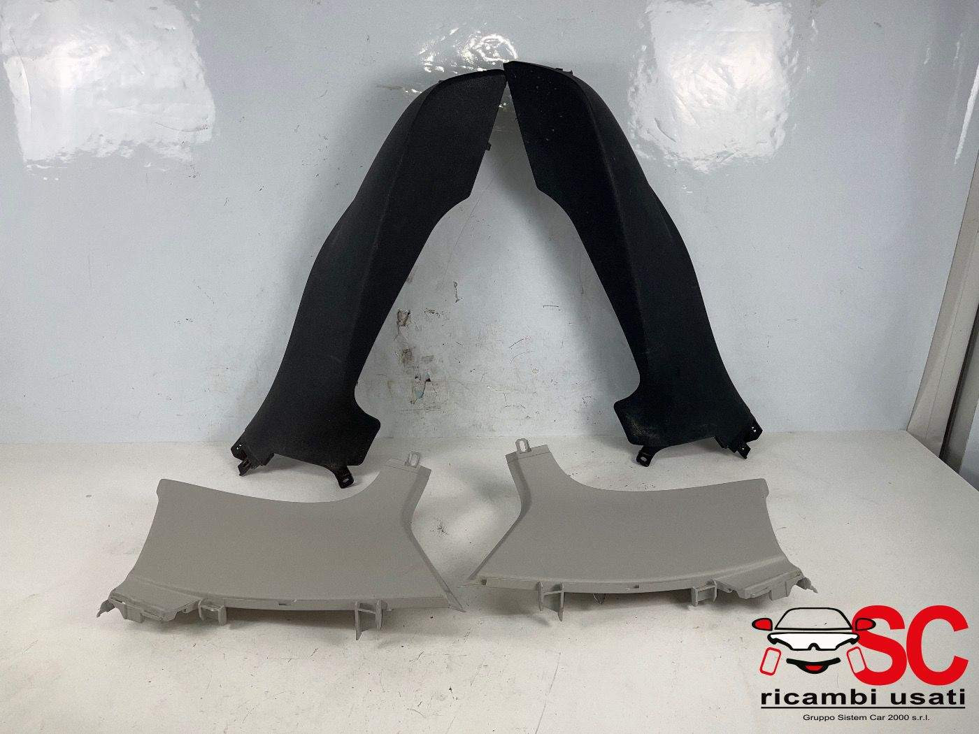 RIVESTIMENTO MONTANTE ANTERIORE SX E DX VOLKSWAGEN Golf 7 Berlina 5G4867287 (12>)