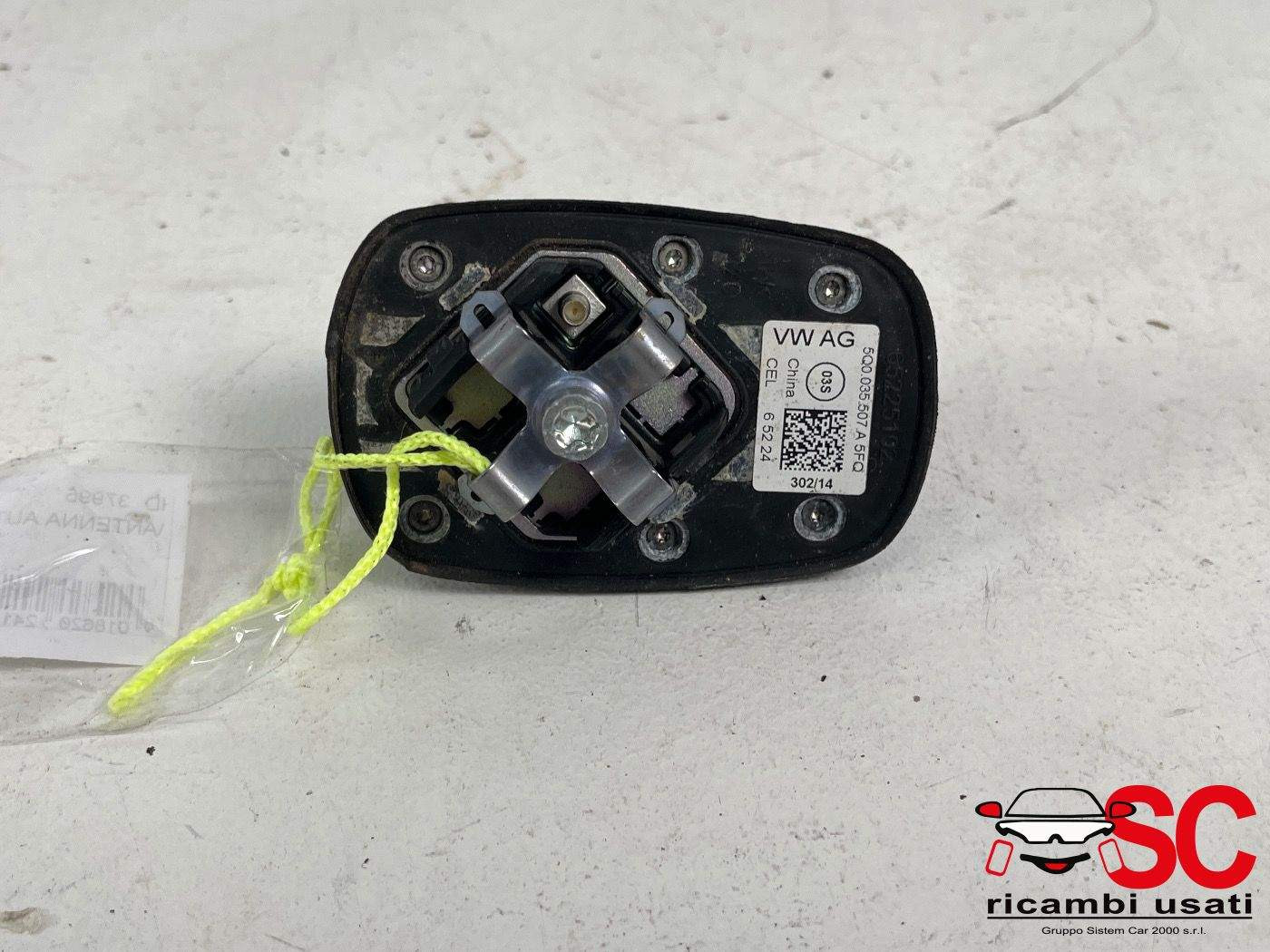 ANTENNA AUTORADIO VOLKSWAGEN Golf 7 Berlina 5Q0035507A (12>)