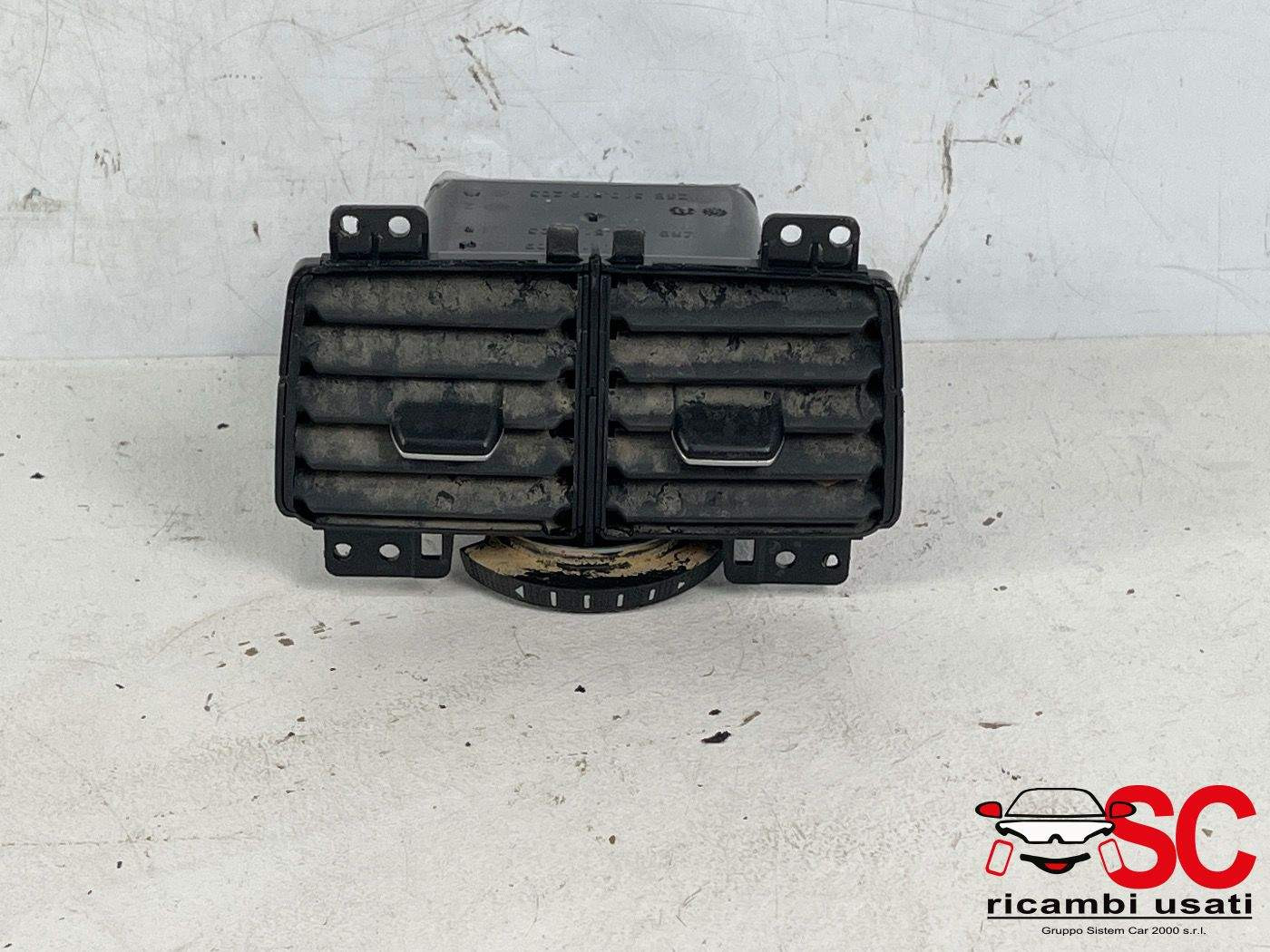 BOCCHETTA ARIA CENTRALE VOLKSWAGEN Golf 7 Berlina 5G0819209 (12>)