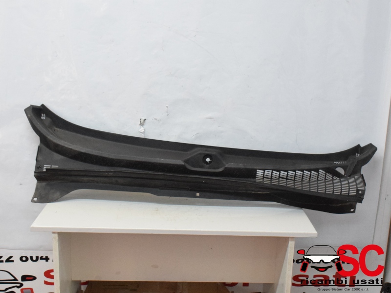 Griglia Sottoparabrezza Jeep Renegade 735578379 Griglia Sottoparabrezza Jeep Renegade 735578379