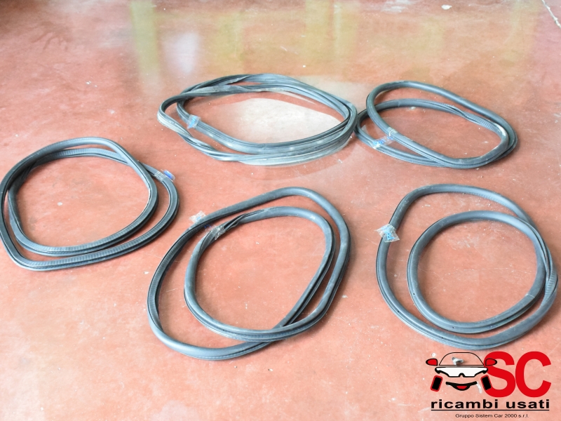 Kit Guarnizioni Perimetrali Porta Fiat 500x