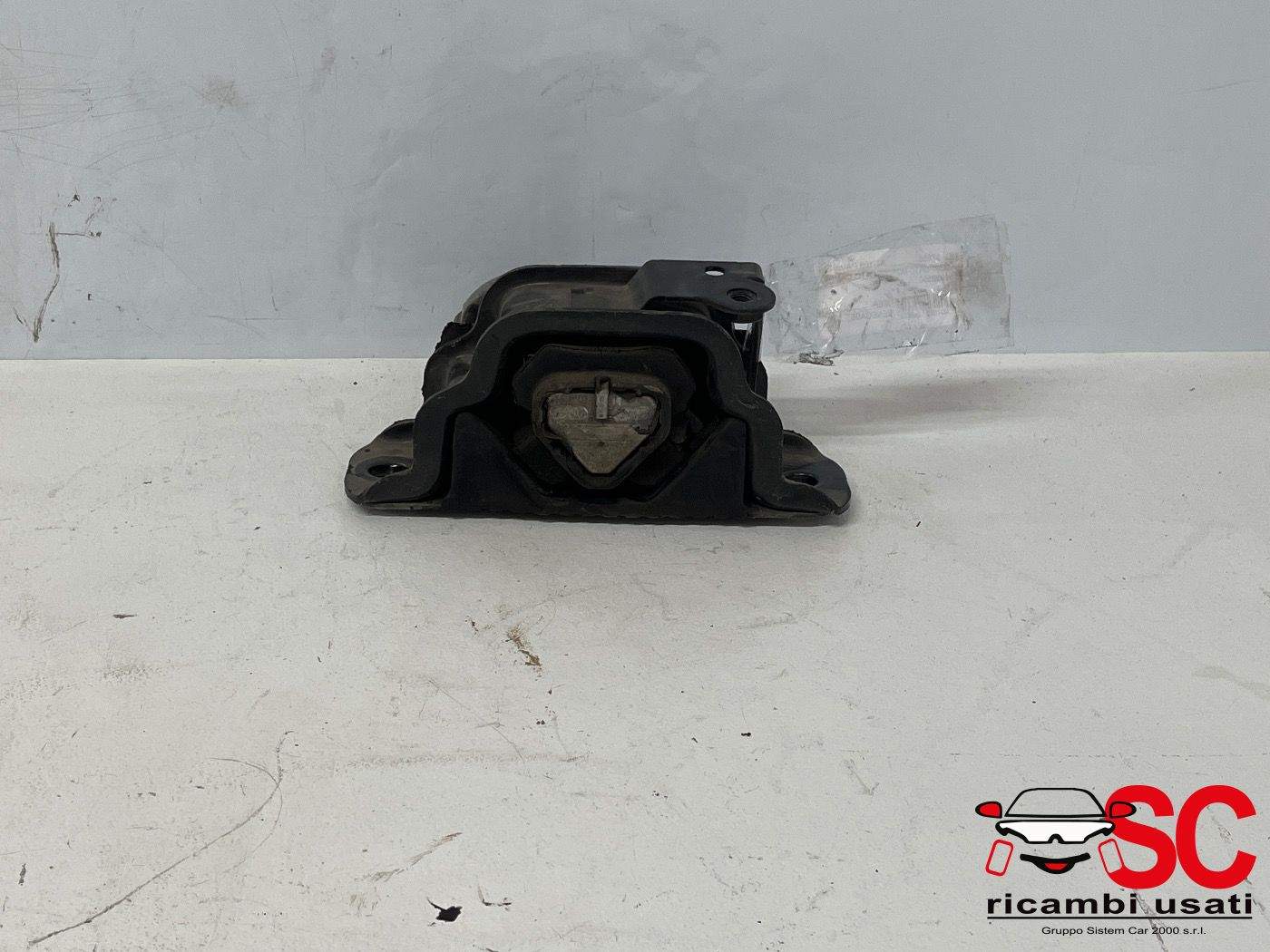Supporto Motore Jeep Renegade 1.6 Multijet 51938550 Supporto Motore Jeep Renegade 1.6 Multijet 51938550