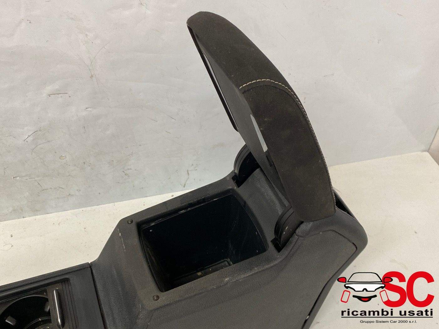 Tunnel Centrale Volkswagen Golf 7 - 38015 Tunnel Centrale Volkswagen Golf 7 - 38015