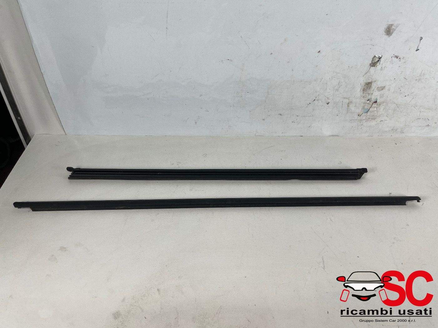 Raschiavetro Porta Posteriore Dx Volkswagen Golf 7 Raschiavetro Porta Posteriore Dx Volkswagen Golf 7