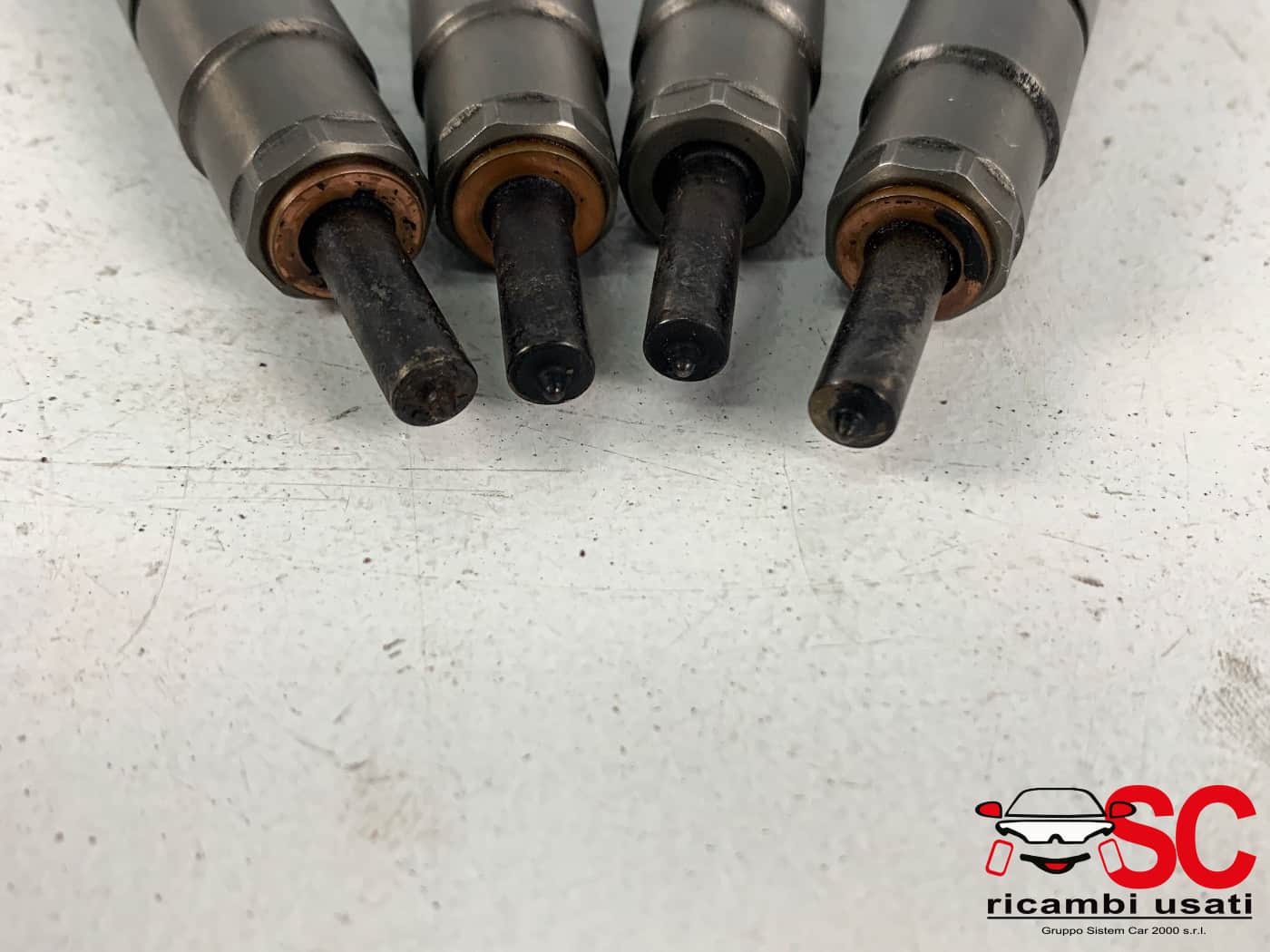 Iniettori Carburante Volkswagen Golf 7 2.0 Tdi 04L130277AK 0445110475 - 39728