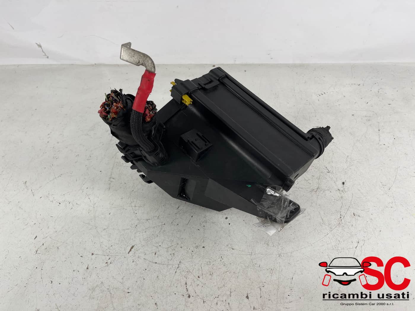 Centralina Porta Fusibili Jeep Renegade 1.6 Mjt 51987784 Centralina Porta Fusibili Jeep Renegade 1.6 Mjt 51987784