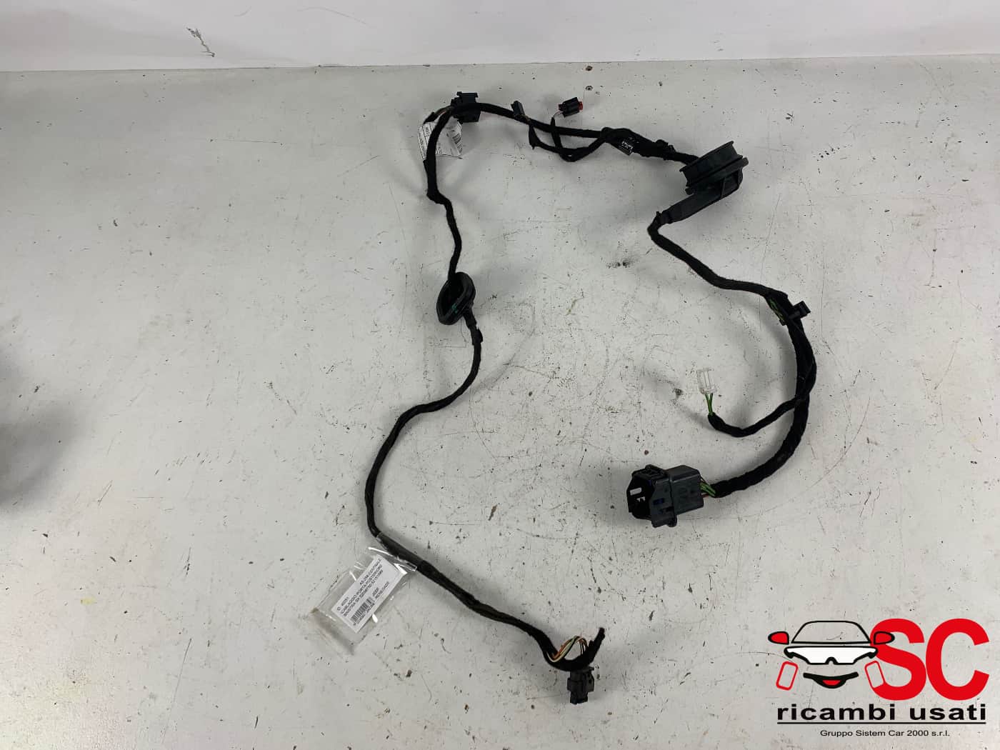 Cablaggio Porta Posteriore Sinistra Jeep Renegade 52098750 Cablaggio Porta Posteriore Sinistra Jeep Renegade 52098750