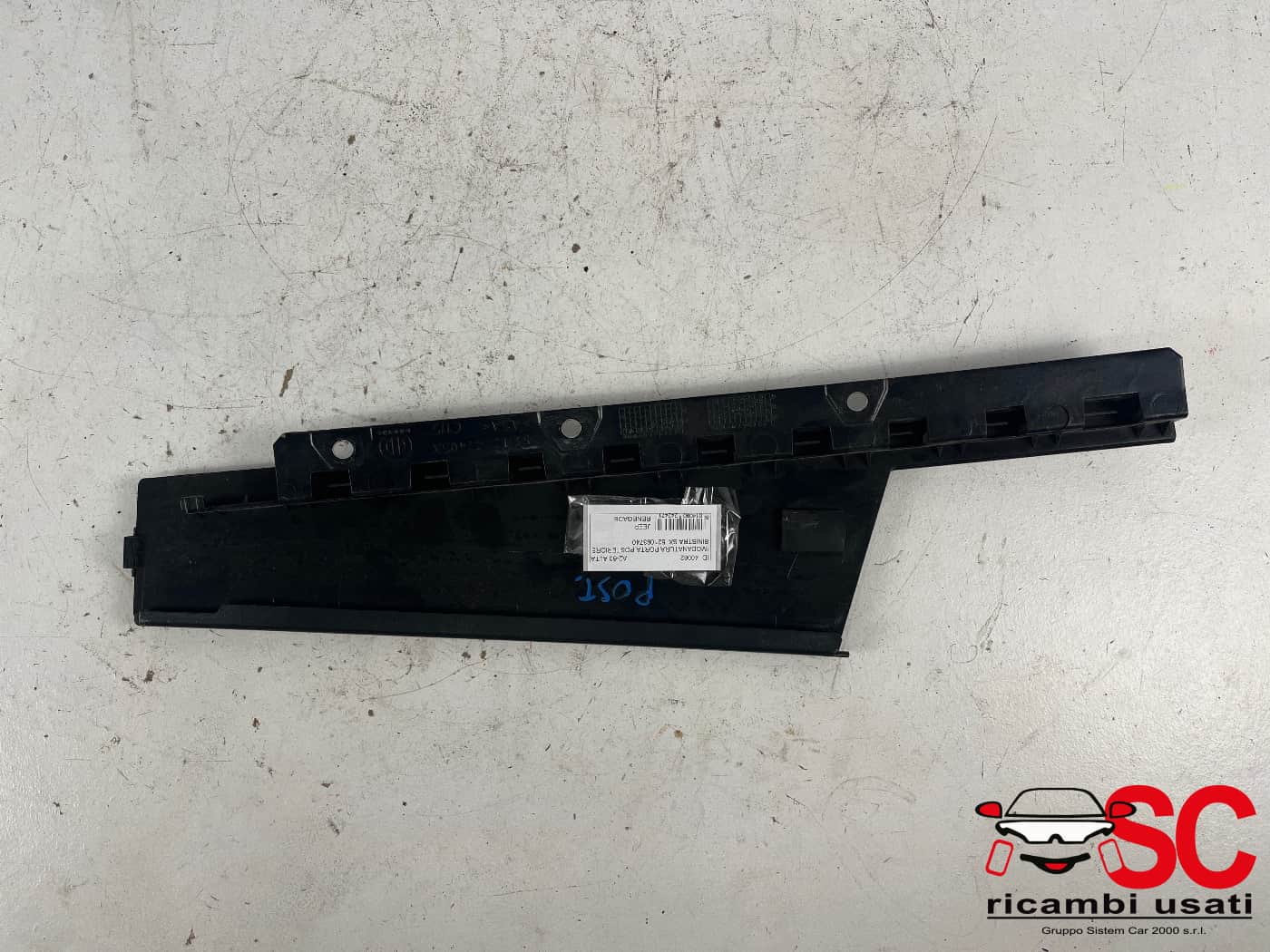 Modanatura Porta Posteriore Sinistra Jeep Renegade 52109374 Modanatura Porta Posteriore Sinistra Jeep Renegade 52109374