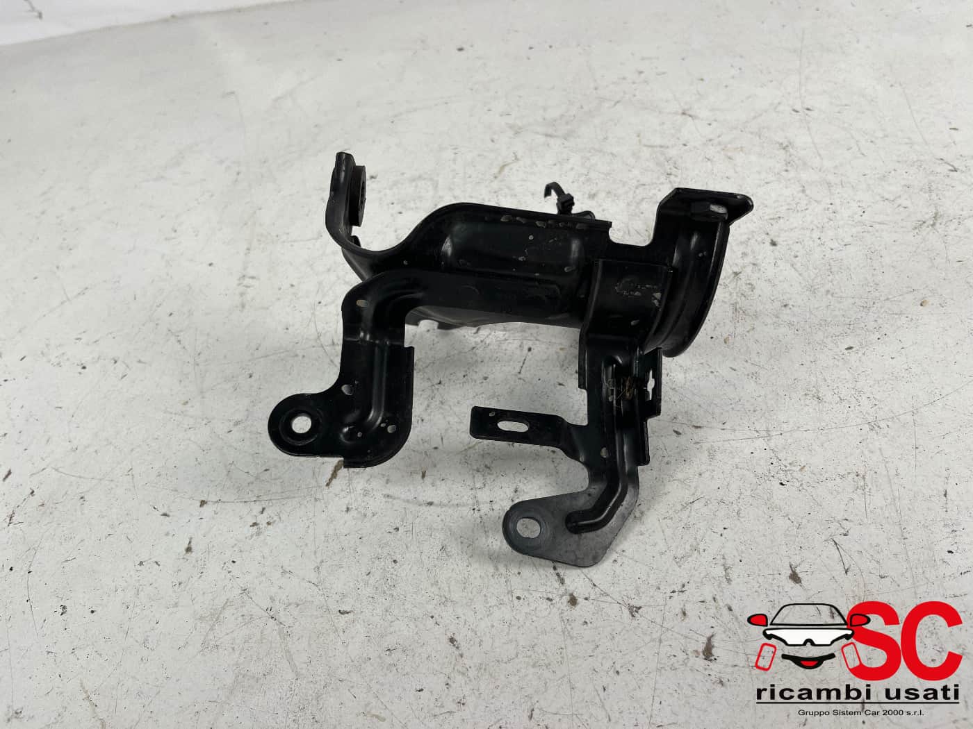 Staffa Supporto Filtro Gasolio Jeep Renegade Staffa Supporto Filtro Gasolio Jeep Renegade