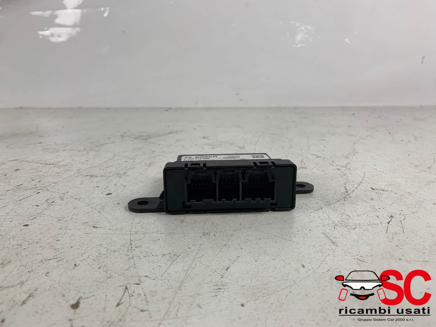 Centralina Sensori Parcheggio Jeep Renegade 52090744 Centralina Sensori Parcheggio Jeep Renegade 52090744