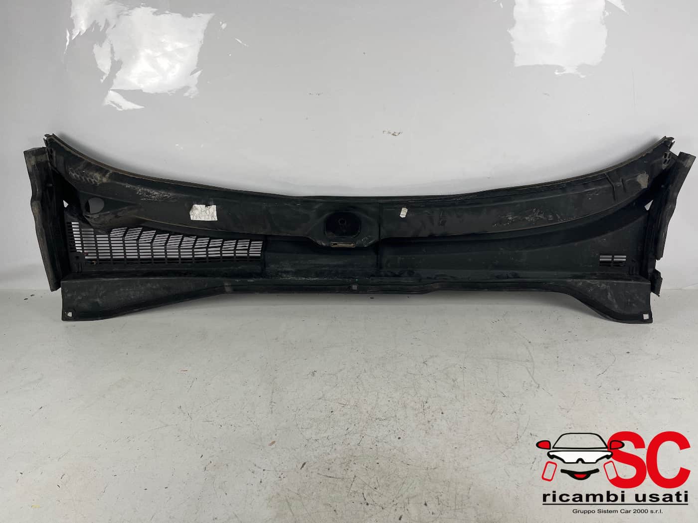 Griglia Sottoprabrezza Jeep Renegade 1.6 Mjt 735578379 Griglia Sottoprabrezza Jeep Renegade 1.6 Mjt 735578379