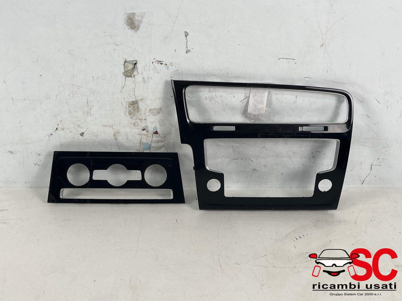 RIVESTIMENTO CRUSCOTTO VOLKSWAGEN Golf 7 Berlina 5G1819743D (12>)