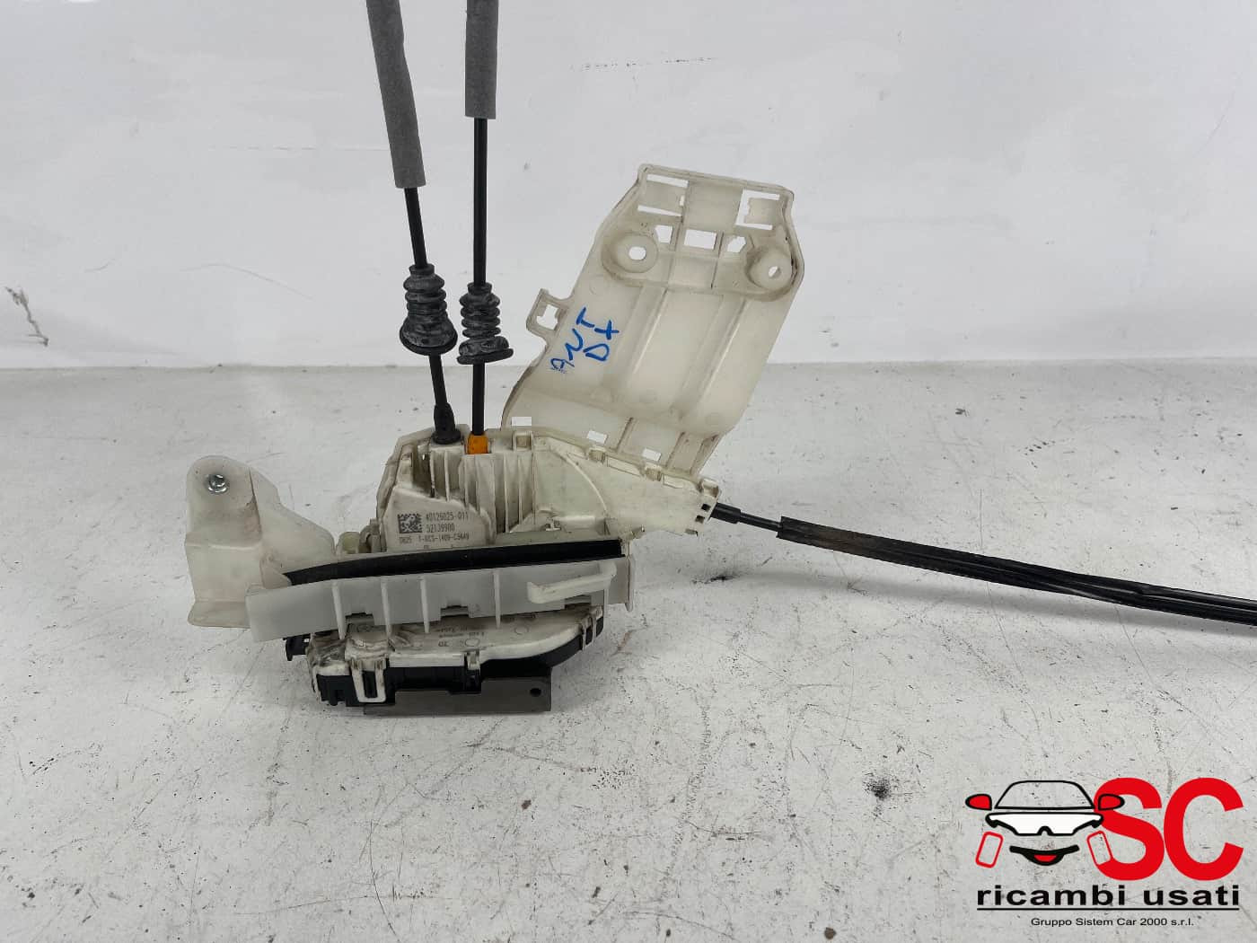 SERRATURA ANTERIORE DESTRA JEEP Renegade Serie 52139900 (18>)