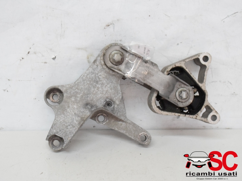 Supporto Motore Mercedes Classe A 180 Cdi A2462401309 Supporto Motore Mercedes Classe A 180 Cdi A2462401309