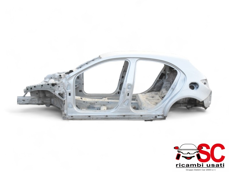 Lamierato Fianco Tagliata Fiancata Classe A W176 Lamierato Fianco Tagliata Fiancata Classe A W176