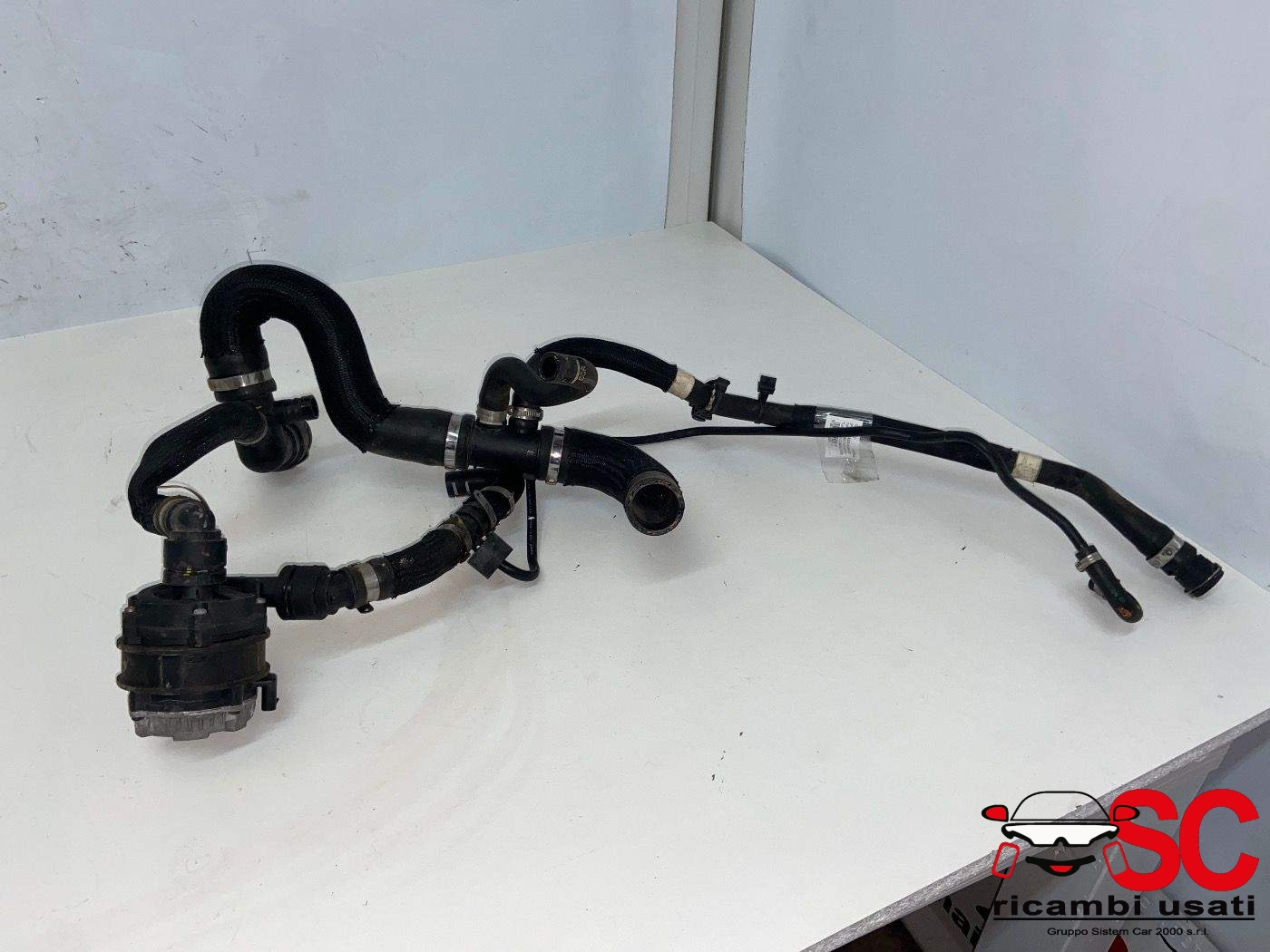Pompa Acqua Ausiliaria Fiat Tipo 1.6 Mjt 52152074 - 37457 Pompa Acqua Ausiliaria Fiat Tipo 1.6 Mjt 52152074 - 37457