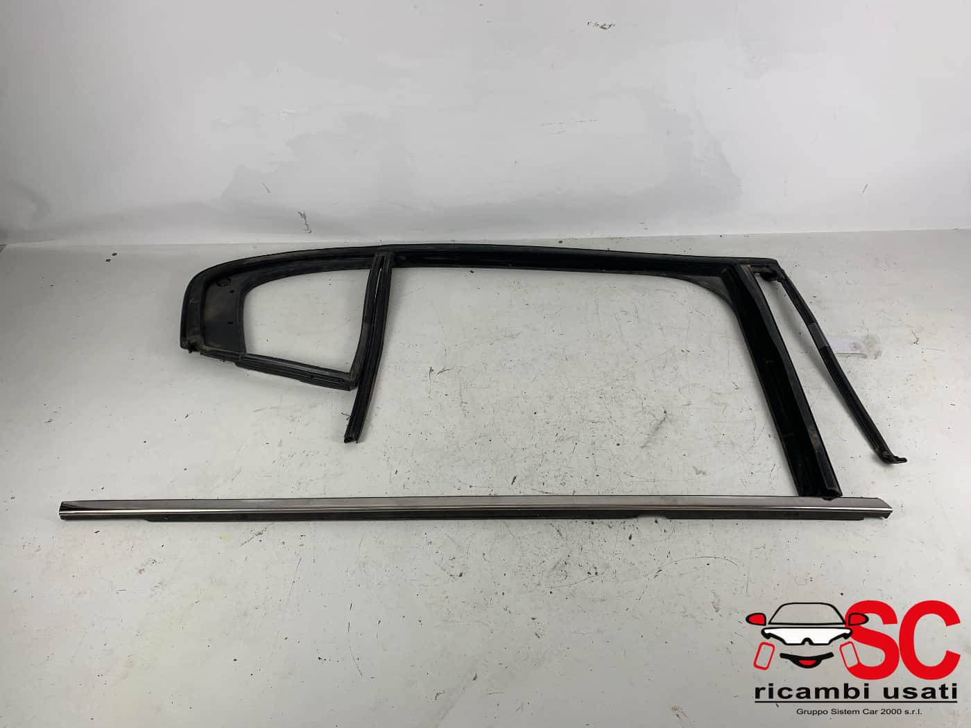 Guarnizione Guida Vetro Porta Posteriore Dx Tipo