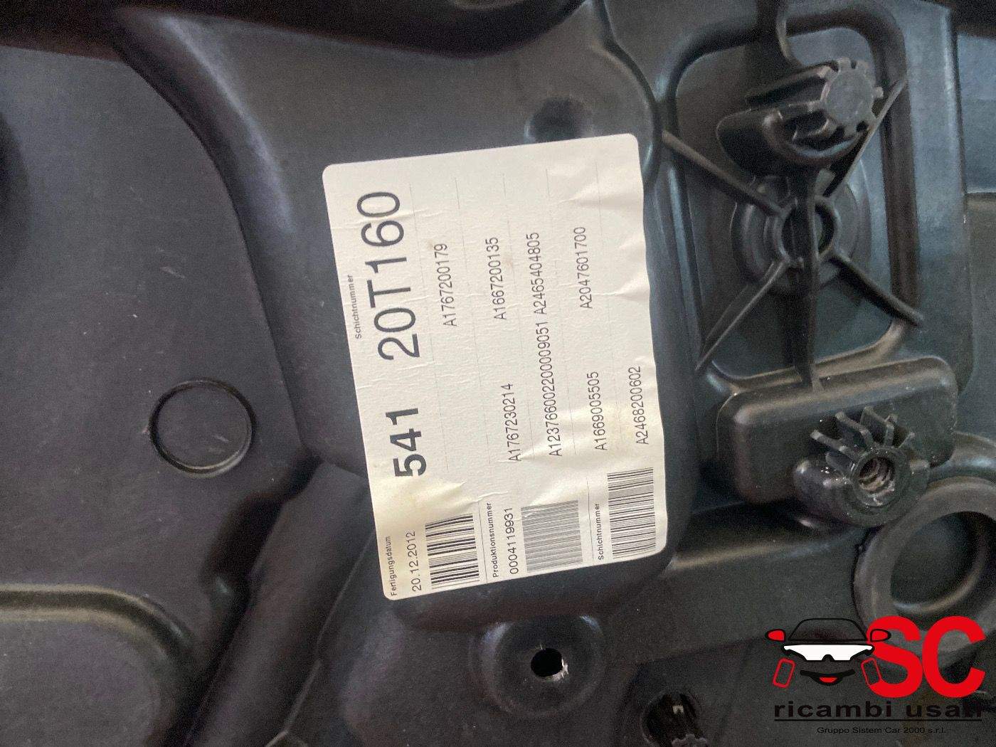 Alzavetro Anteriore Sx Mercedes Classe A W176