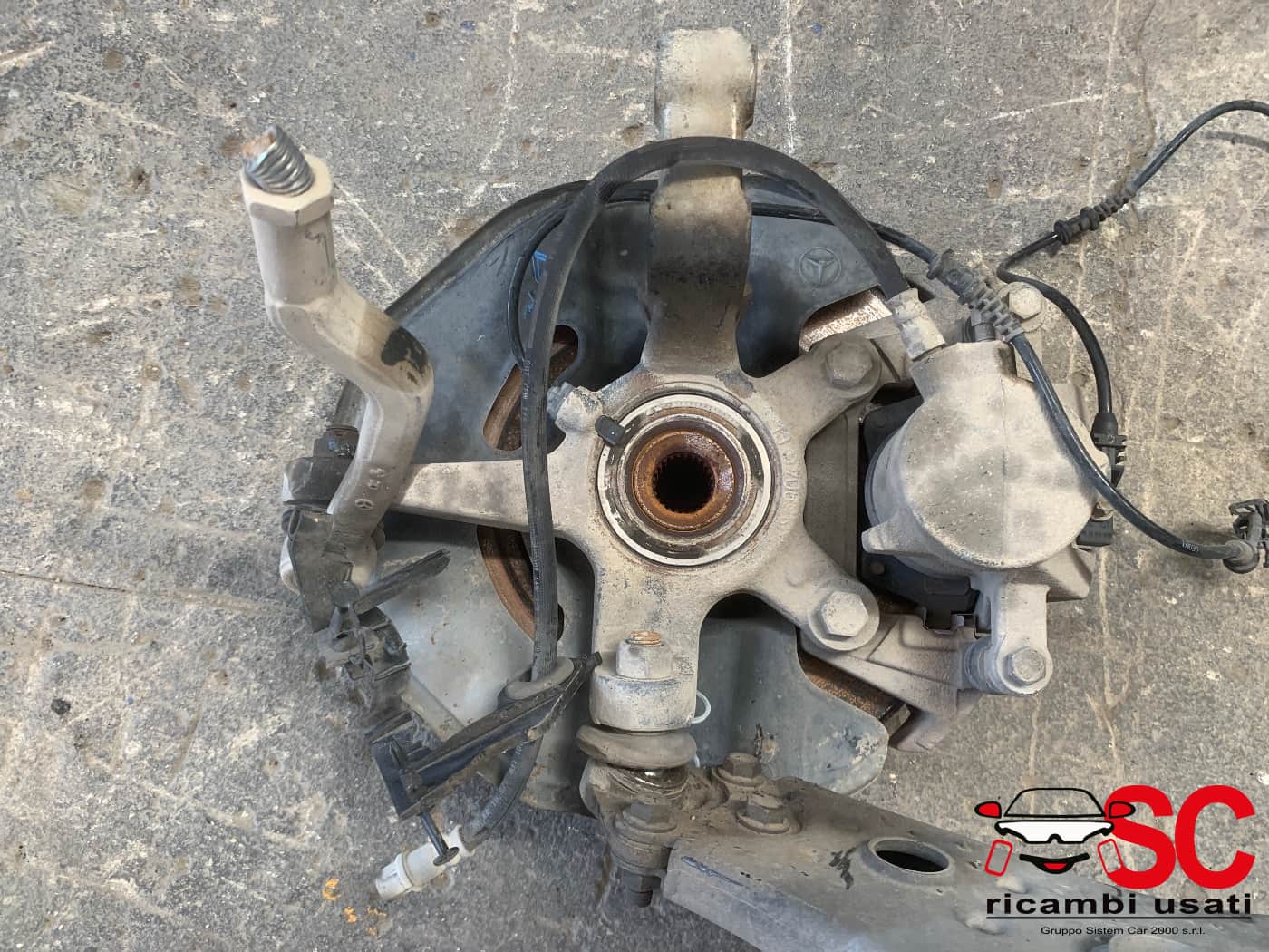 Mozzo Anteriore Destro Classe A W169 2.0 Cdi A1693300620 A1693300820