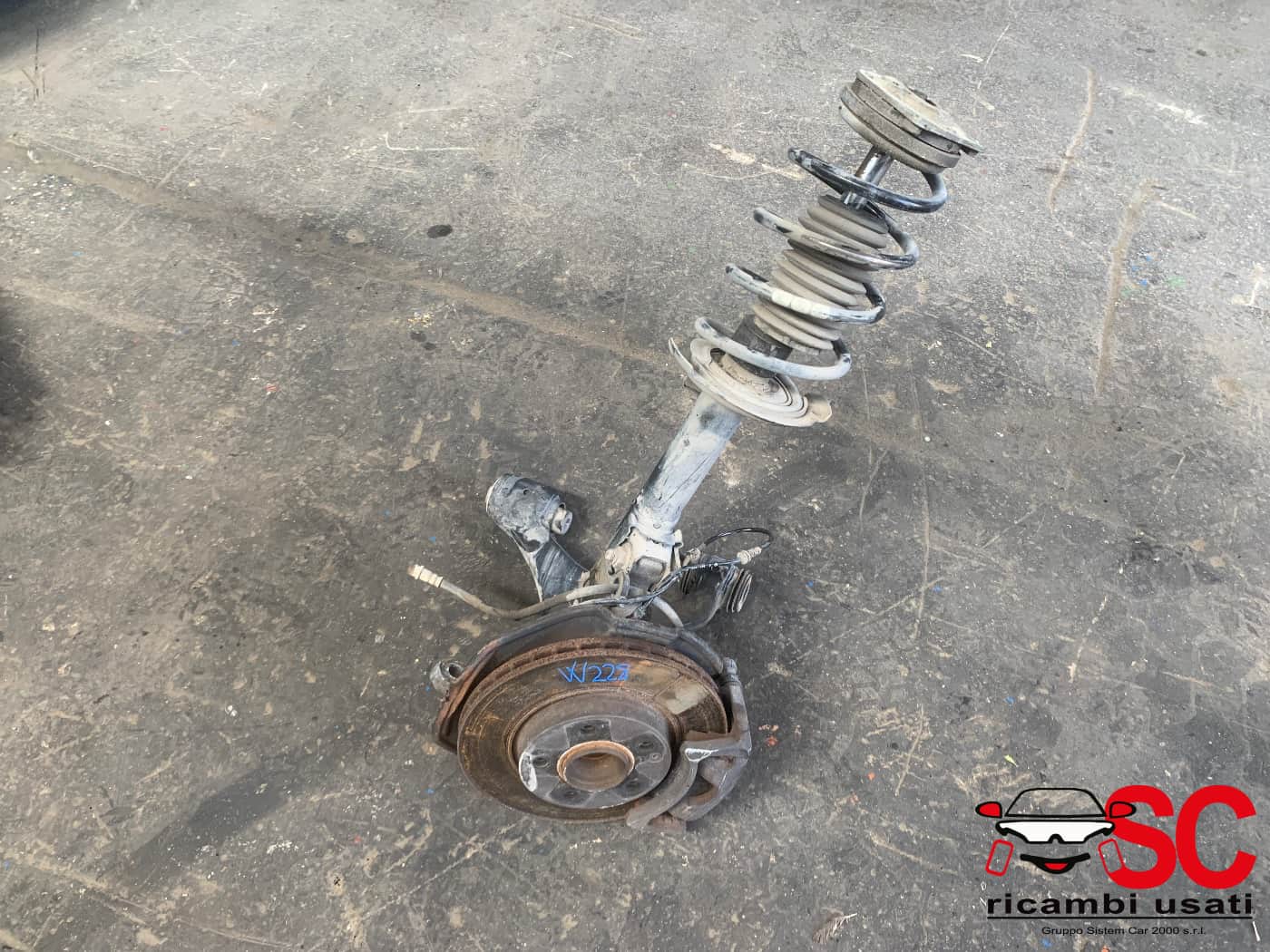 Mozzo Anteriore Sinistro Classe A W169 2.0 Cdi A1693300720 A1693300520 Mozzo Anteriore Sinistro Classe A W169 2.0 Cdi A1693300720 A1693300520