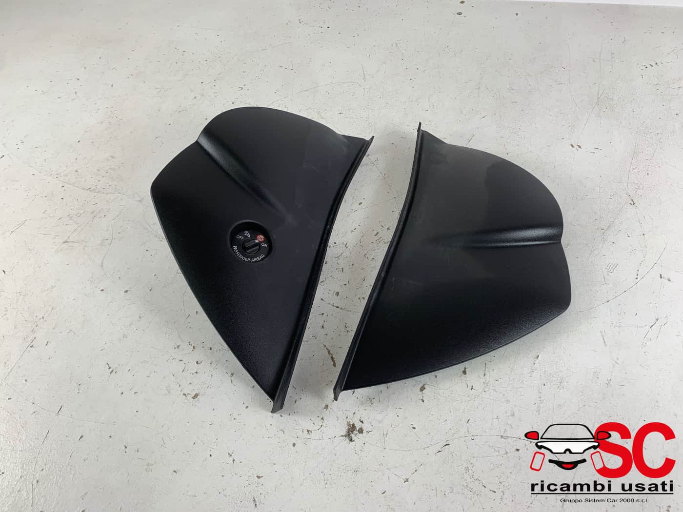 Rivestimento Laterale Cruscotto Renault Clio 4 689209247R 689211335R - 40845